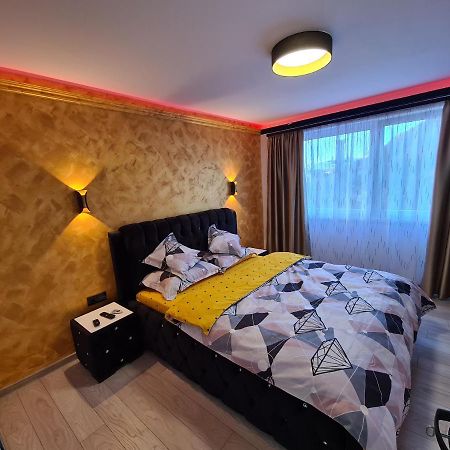 Diamonds House 2 Apartment Lupeni  ภายนอก รูปภาพ