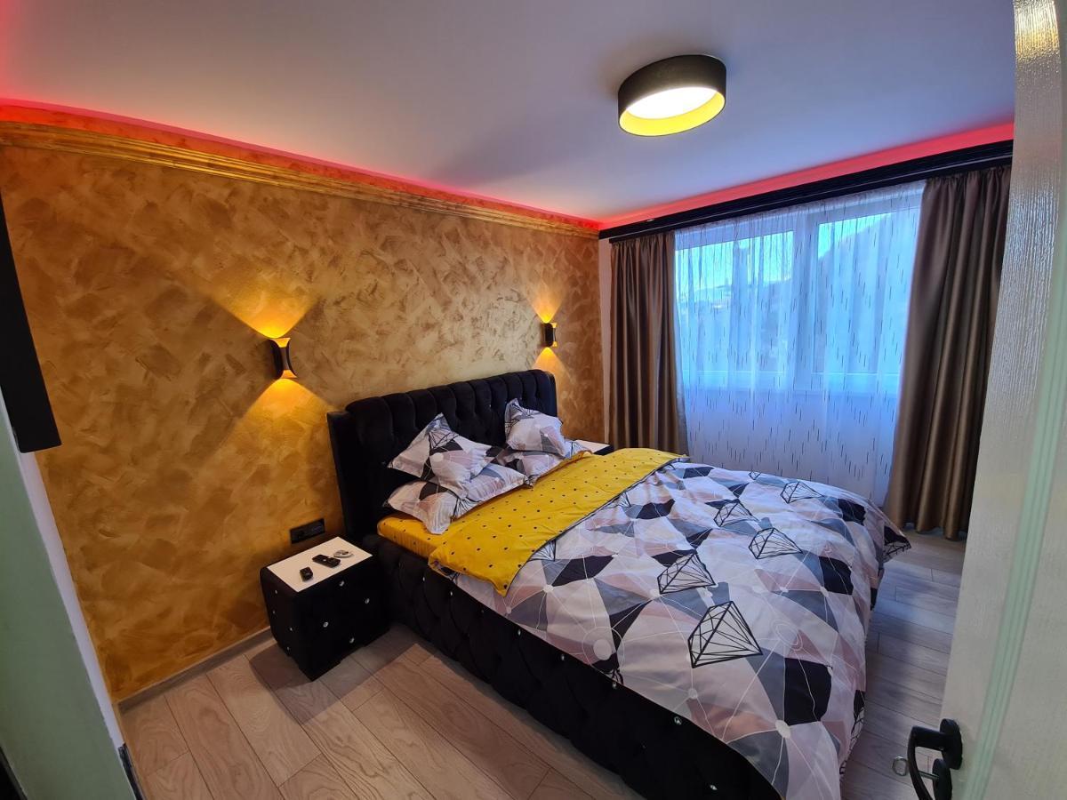 Diamonds House 2 Apartment Lupeni  ภายนอก รูปภาพ