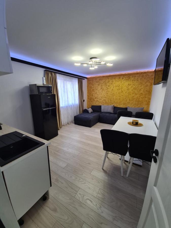 Diamonds House 2 Apartment Lupeni  ภายนอก รูปภาพ